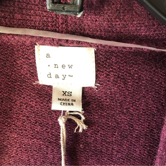 NWT A New Day cardigan pocket sweater oversize and stretchy mulberry color XS - Picture 2 of 8